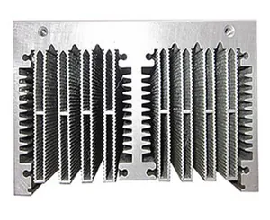 CNC-Bearbeitung von Aluminium-Kühlkörpern
